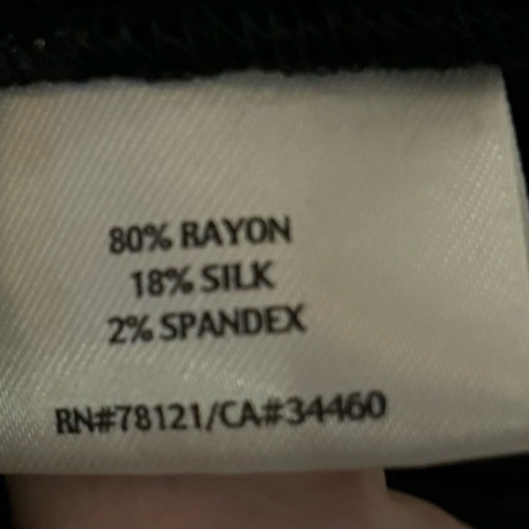 Eileen Fisher Size Large V neck sleeveless velvet dress - Picture 6 of 6